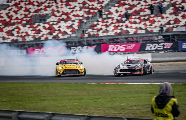 Четыре топливных насоса для 1646 лошадиных сил: тюнинг Dodge Viper SRT для RDS GP