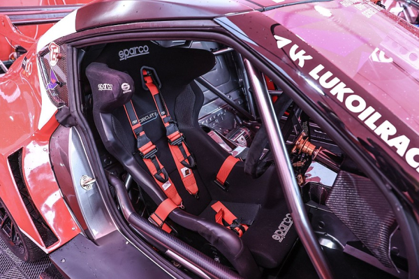 Много карбона, мало веса и рулевая рейка от BMW: тюнинг Toyota Supra A90 для RDS GP