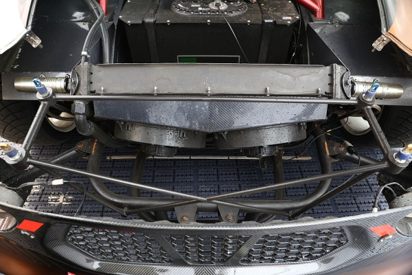 Четыре топливных насоса для 1646 лошадиных сил: тюнинг Dodge Viper SRT для RDS GP
