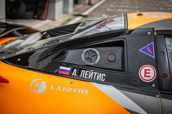 Почти тысяча лошадиных сил и холодильник из Формулы 1: тюнинг Nissan 200SX для RDS GP
