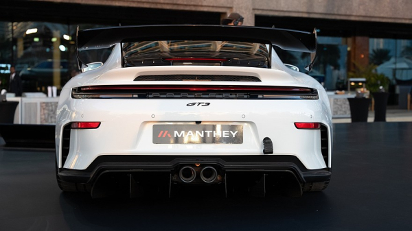 Porsche 911 GT3 Manthey Kit: более эффективная аэродинамика и доработанное шасси Porsche 911 GT3 Manthey Kit: более эффективная аэродинамика и доработанное шасси
