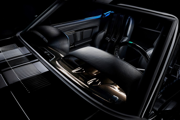 Тачка криминального босса: роскошный Ford Mustang Kingpin от Ringbrothers Тачка криминального босса: роскошный Ford Mustang Kingpin от Ringbrothers