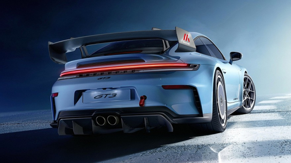 Porsche 911 GT3 Manthey Kit: более эффективная аэродинамика и доработанное шасси Porsche 911 GT3 Manthey Kit: более эффективная аэродинамика и доработанное шасси