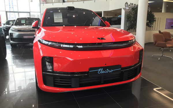 Продажи «гибридов» в России бьют рекорды. Пять популярных брендов
Продажи «гибридов» в России бьют рекорды. Пять популярных брендов