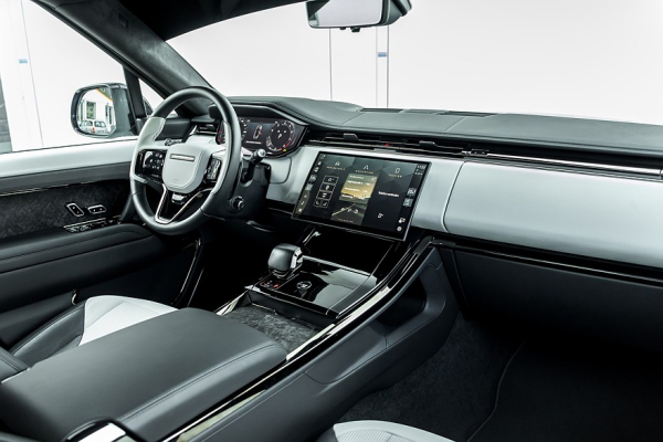 Manhart SV 800: больше мощности для упакованного в карбон Range Rover Sport SV